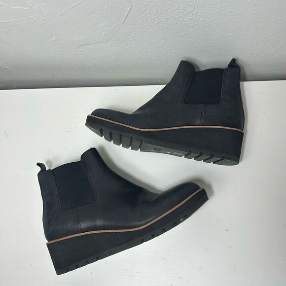 Eileen fisher washed leather wedge Chelsea booties size 8 - Picture 3 of 9